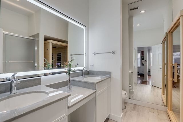 1239 N State Parkway 2, Chicago, IL 60610