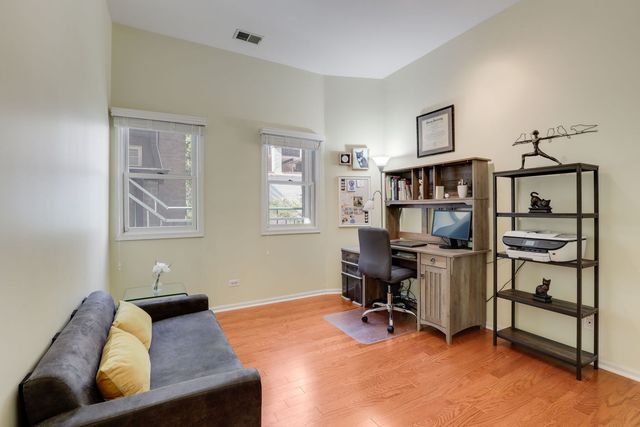 1239 N State Parkway 2, Chicago, IL 60610