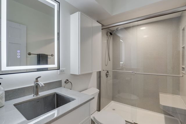 1239 N State Parkway 2, Chicago, IL 60610