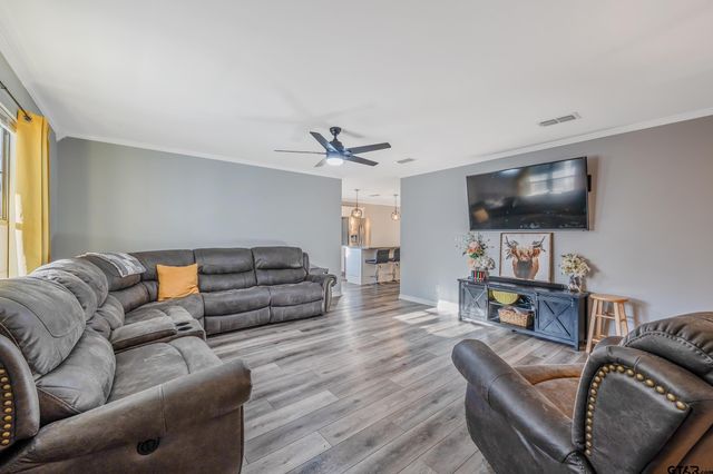 130 County Road 3803, Hawkins, TX 75765