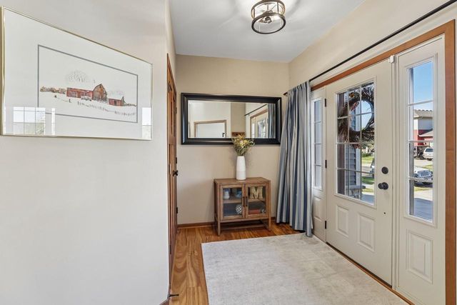 1310 Blazingstar Lane, Sun Prairie, WI 53590