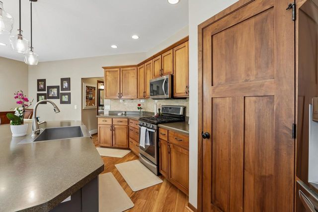 1310 Blazingstar Lane, Sun Prairie, WI 53590