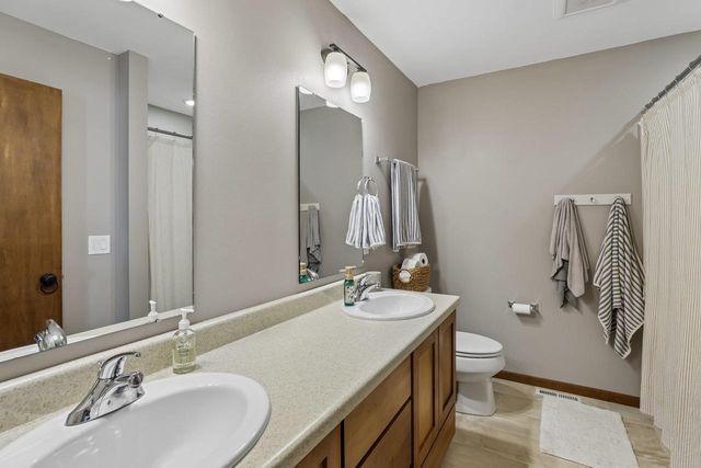 1310 Blazingstar Lane, Sun Prairie, WI 53590