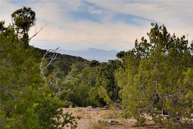 1109 S Summit Ridge, Santa Fe, NM 87501