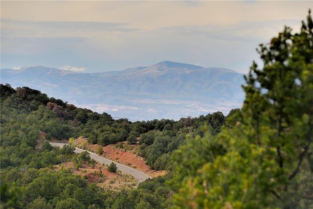 1109 S Summit Ridge, Santa Fe, NM 87501