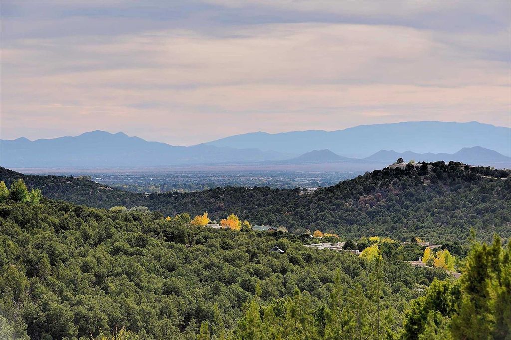 1109 S Summit Ridge, Santa Fe, NM 87501