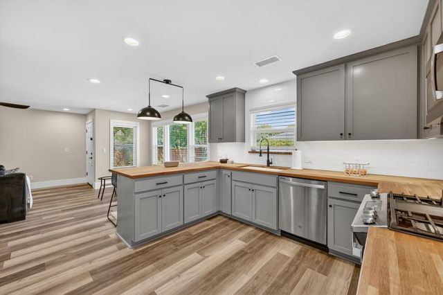 578 C St, Lincoln, CA 95648