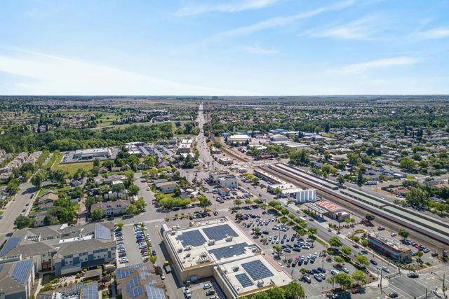 578 C St, Lincoln, CA 95648