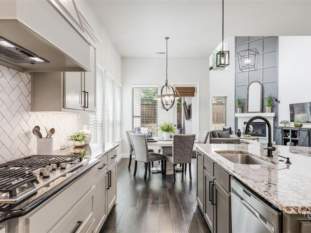 688 Bannerdale Boulevard, Frisco, TX 75036