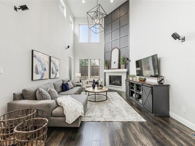 688 Bannerdale Boulevard, Frisco, TX 75036