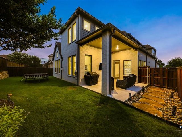 688 Bannerdale Boulevard, Frisco, TX 75036
