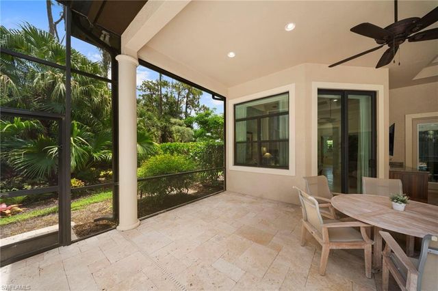 6477 Costa CIR, Naples, FL 34113