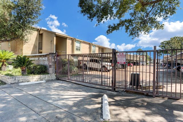 700 Thicket Lane 1004, Houston, TX 77079