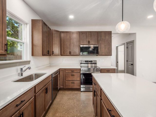 130 N Guilford Avenue, Columbus, OH 43222