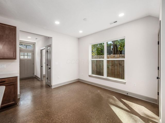 130 N Guilford Avenue, Columbus, OH 43222