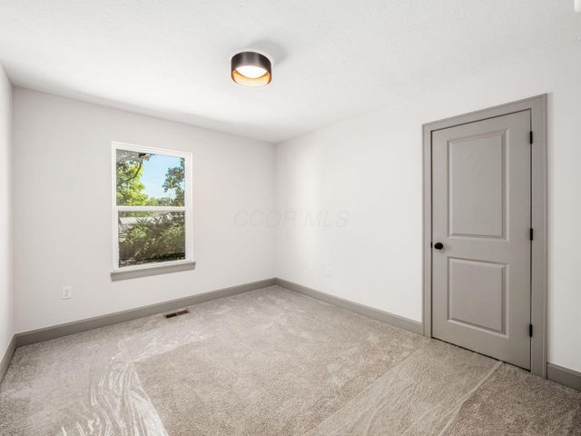 130 N Guilford Avenue, Columbus, OH 43222