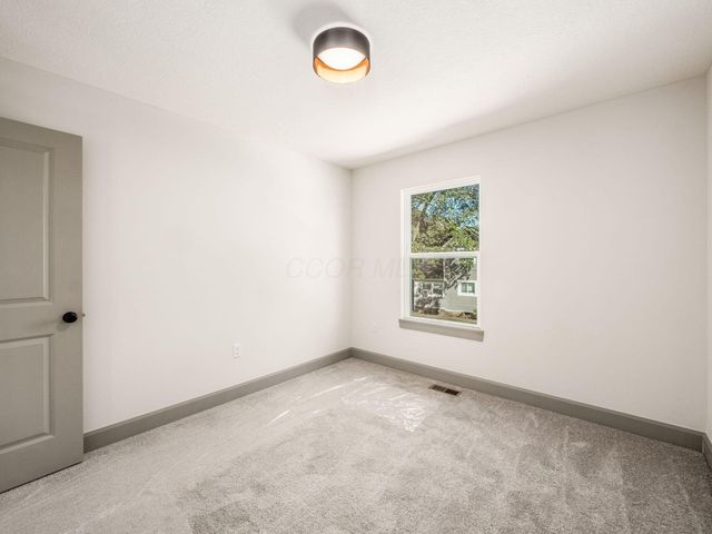 130 N Guilford Avenue, Columbus, OH 43222