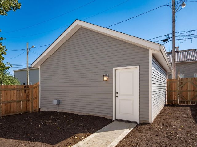 130 N Guilford Avenue, Columbus, OH 43222