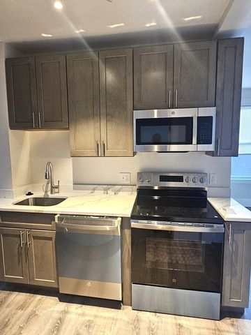 323 Chatham Street 3, Lynn, MA 01902