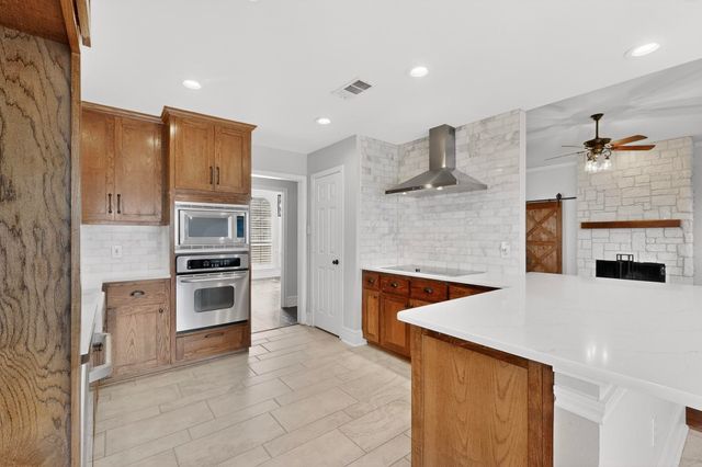 16036 University Drive, Forney, TX 75126