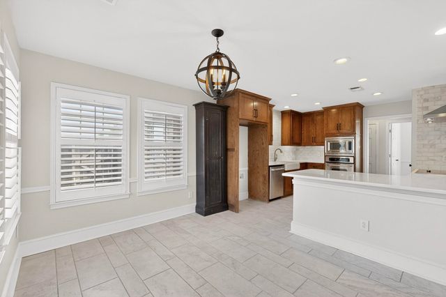 16036 University Drive, Forney, TX 75126