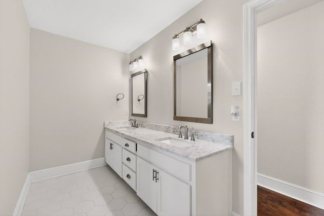 16036 University Drive, Forney, TX 75126