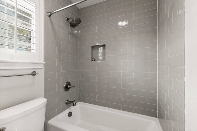 16036 University Drive, Forney, TX 75126