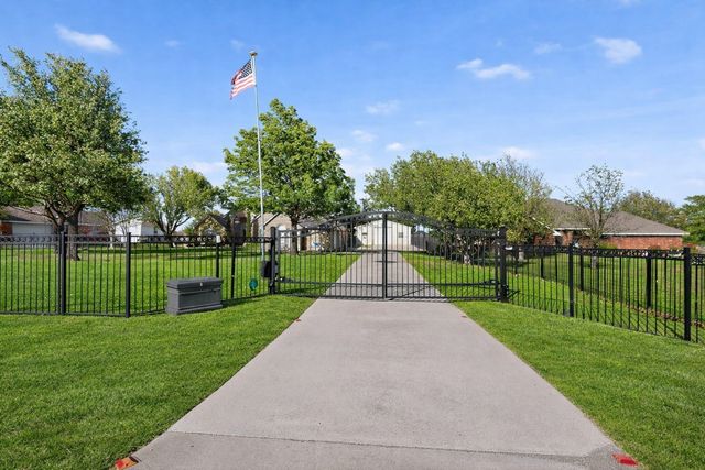 16036 University Drive, Forney, TX 75126