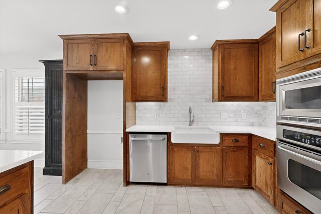 16036 University Drive, Forney, TX 75126