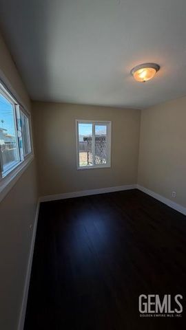 344 Oakdale Drive, Bakersfield, CA 93309