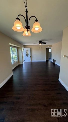 344 Oakdale Drive, Bakersfield, CA 93309