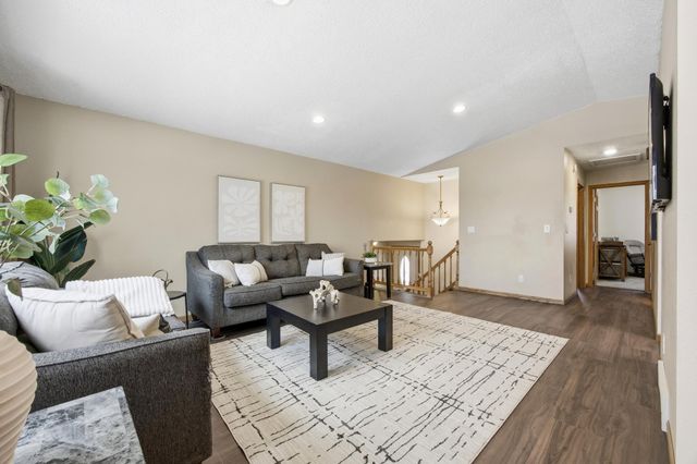 832 5th Avenue E, West Fargo, ND 58078