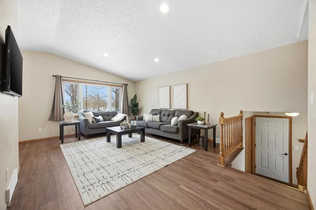 832 5th Avenue E, West Fargo, ND 58078