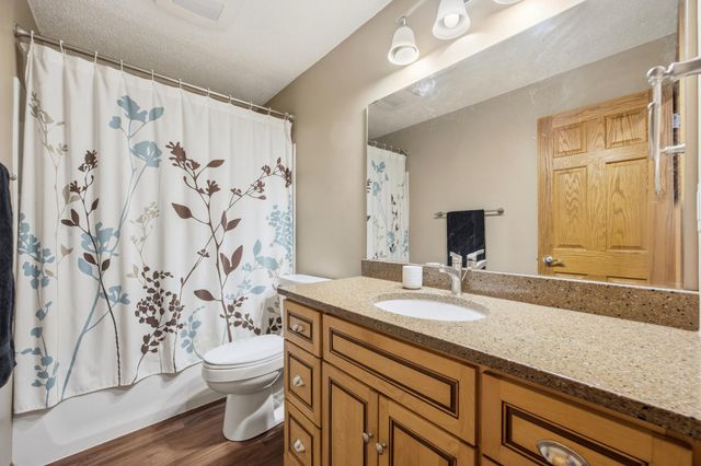 832 5th Avenue E, West Fargo, ND 58078