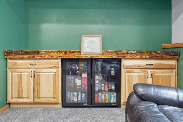 832 5th Avenue E, West Fargo, ND 58078