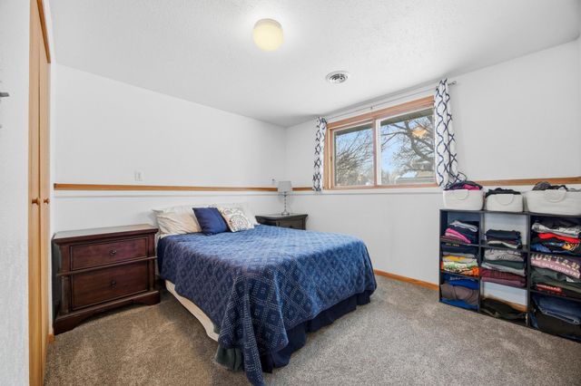 832 5th Avenue E, West Fargo, ND 58078