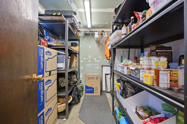 832 5th Avenue E, West Fargo, ND 58078