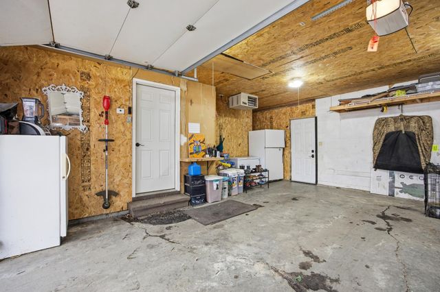 832 5th Avenue E, West Fargo, ND 58078