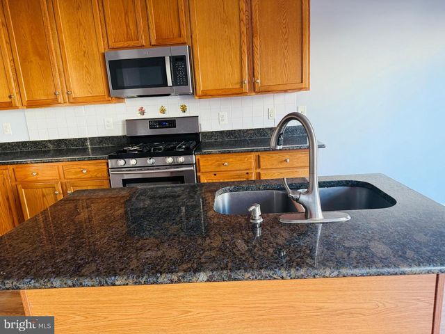 2503 WHEAT MEADOW CT, Herndon, VA 20171