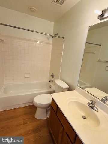2503 WHEAT MEADOW CT, Herndon, VA 20171