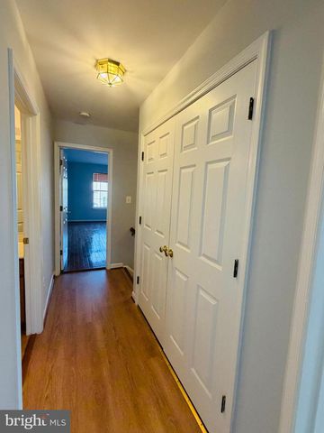 2503 WHEAT MEADOW CT, Herndon, VA 20171