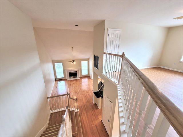 1719 Abellfield Lane, Sugar Land, TX 77478