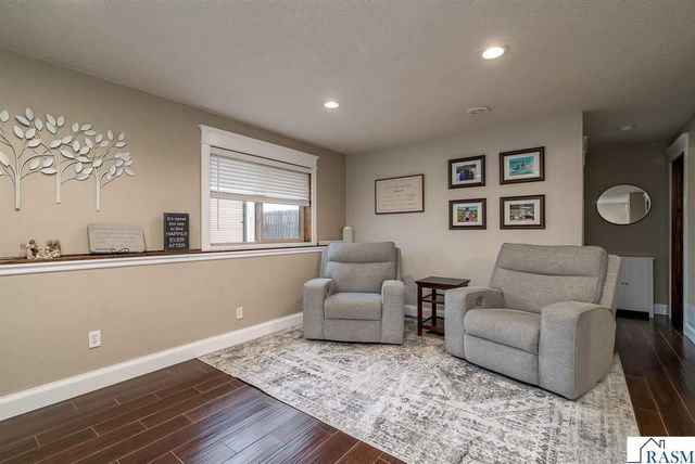 2224 Fairbanks Drive, North Mankato, MN 56003