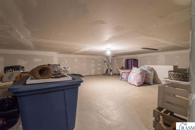 2224 Fairbanks Drive, North Mankato, MN 56003