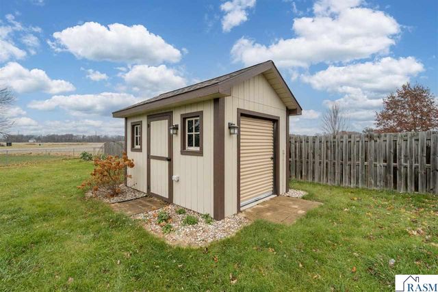 2224 Fairbanks Drive, North Mankato, MN 56003