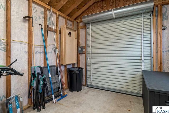 2224 Fairbanks Drive, North Mankato, MN 56003