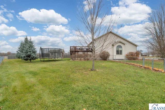 2224 Fairbanks Drive, North Mankato, MN 56003