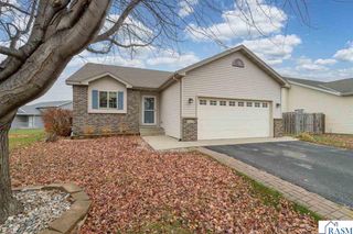 2224 Fairbanks Drive, North Mankato, MN 56003