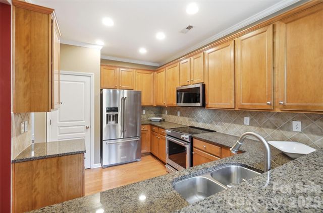 2084 Calloway Pines Drive, Tega Cay, SC 29708