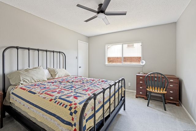 17503 SAPPHIRE RIM DR, San Antonio, TX 78232